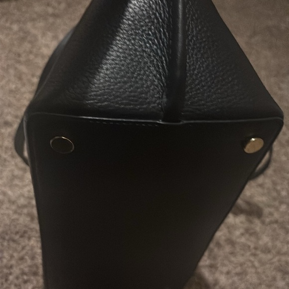 Michael Kors Black Leather tote - Picture 9 of 10